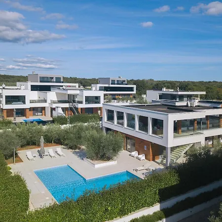 Amella Villa