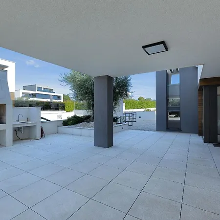 Amella By Istra Vacation Vila *